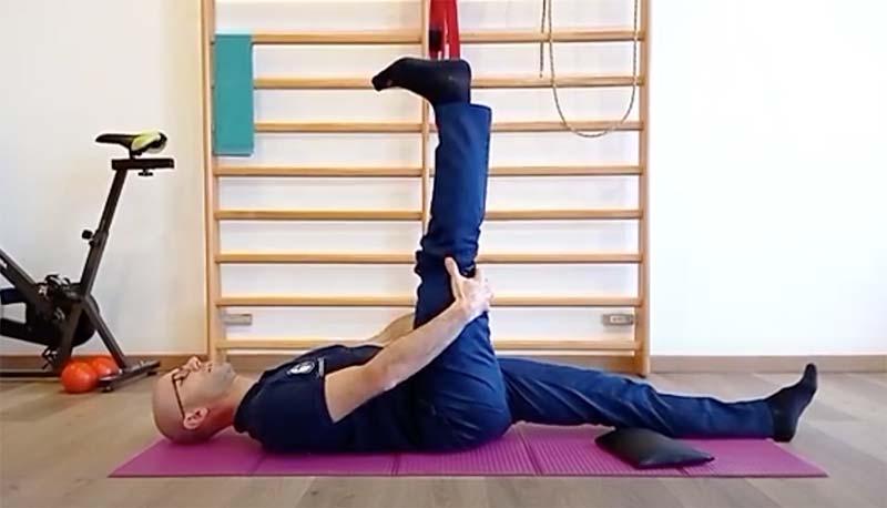 Esercizi di fisioterapia per artrosi al ginocchio